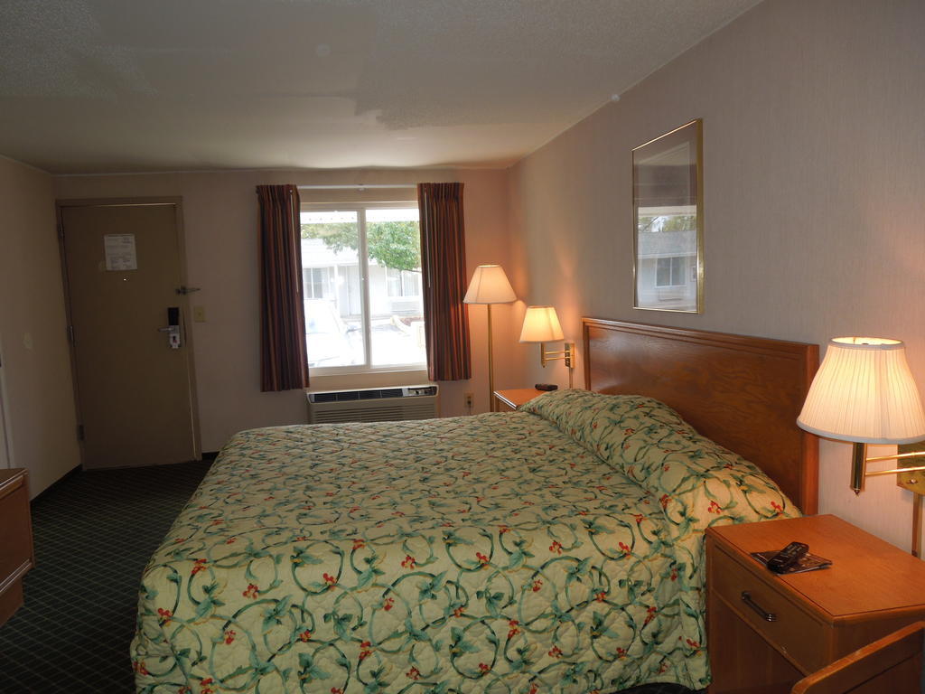 Knights Inn Elyria Værelse billede